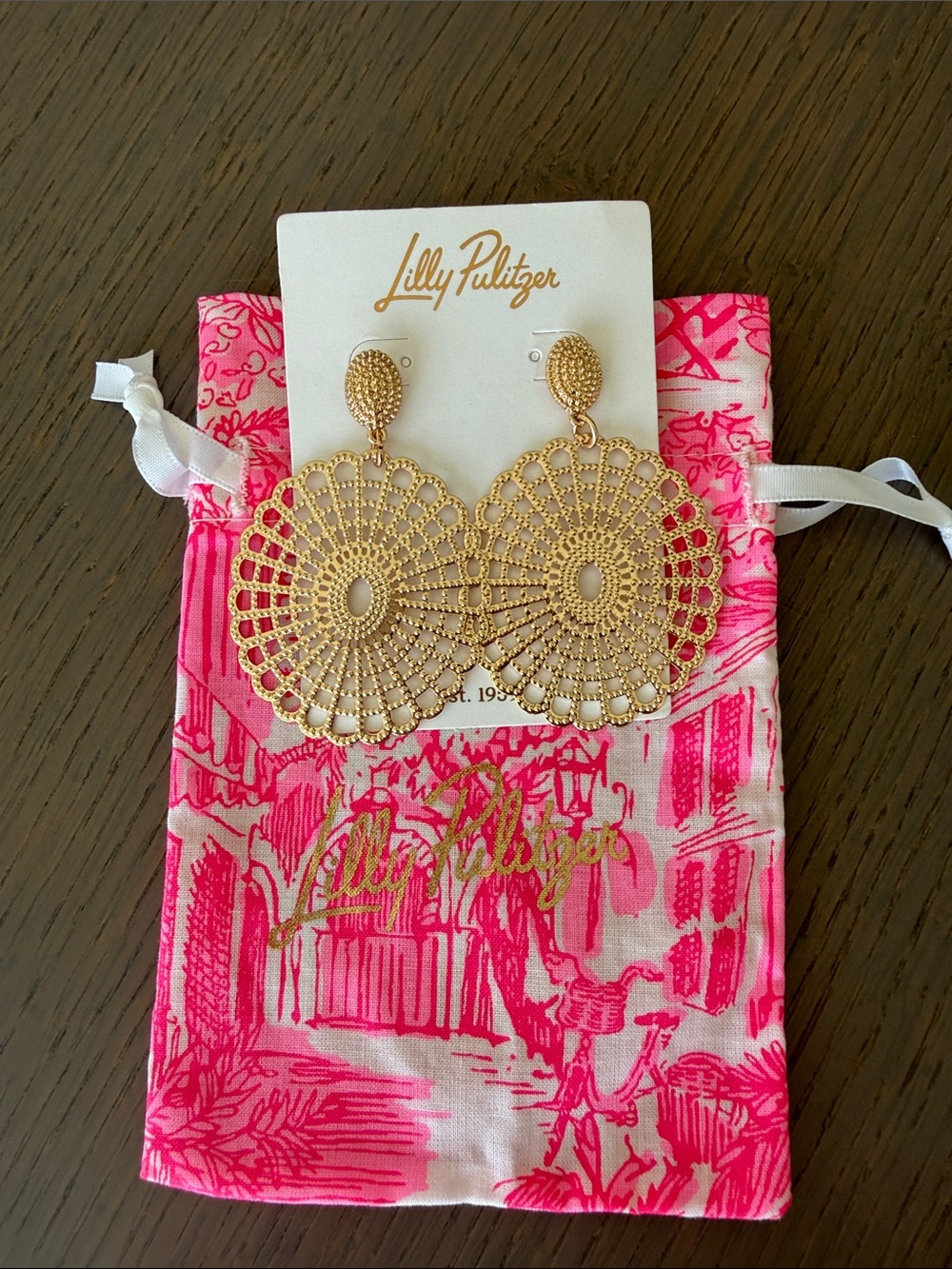 Lilly Pulitzer Gold Filigree Circle Drop Earrings with Pink Pouch - Picture 1 of 3